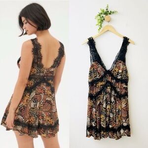 Urban Outfitters Lace Dress size M